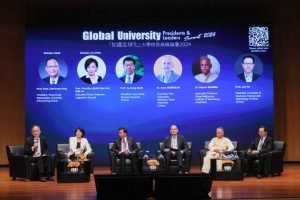 6張-Session-9-wide-shot1-Medium